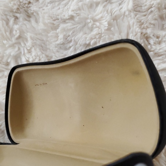 ? Authentic Chanel Sunglassess Hard Case main image 10